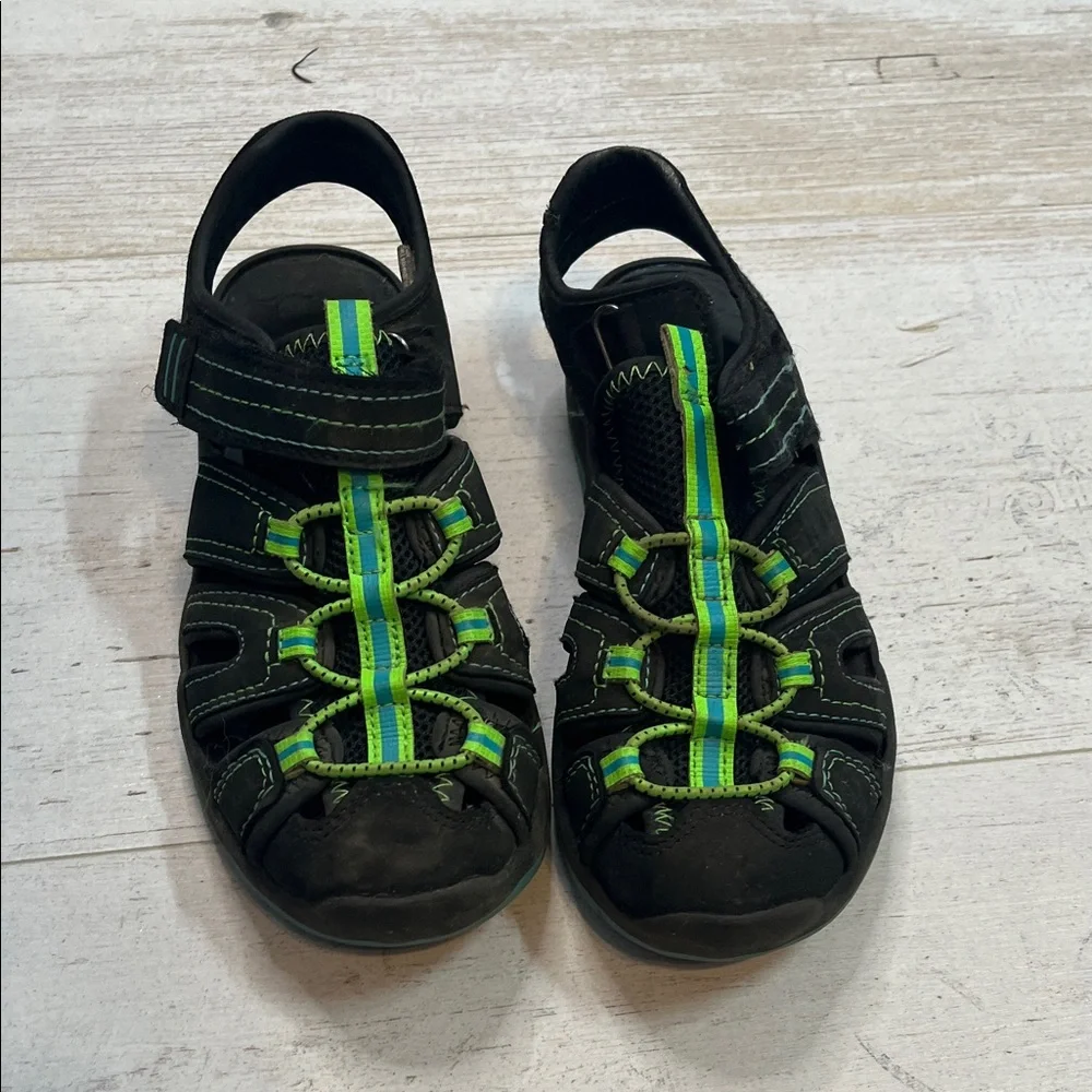 Wonder Nation Boys Sandals Size 13
